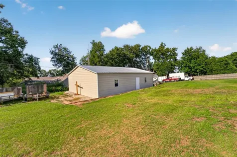 9706 Us Highway 301 Dade City FL 33525