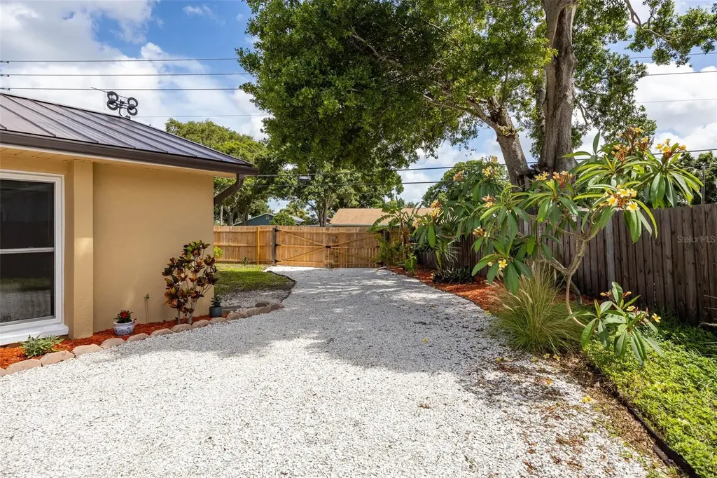 12481 Regency Avenue Seminole FL 33772