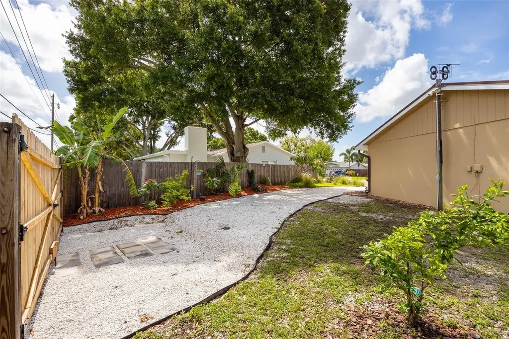 12481 Regency Avenue Seminole FL 33772