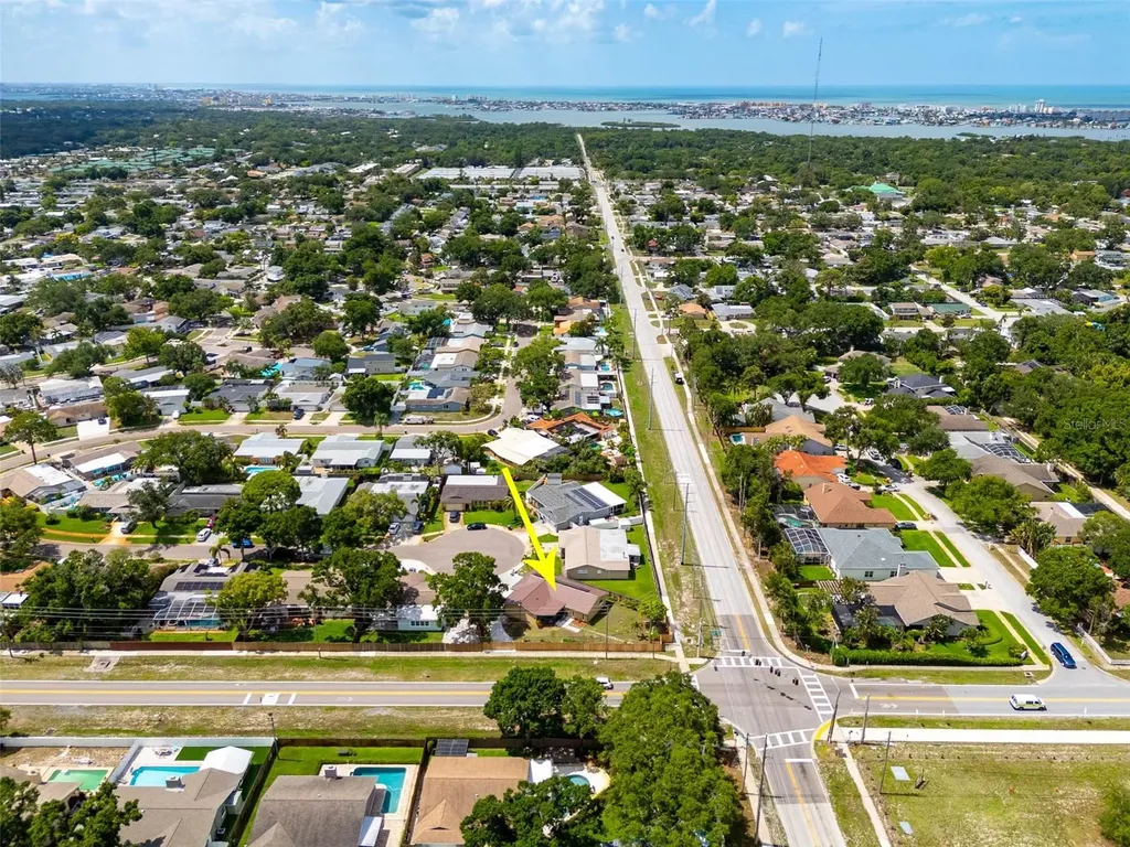 12481 Regency Avenue Seminole FL 33772