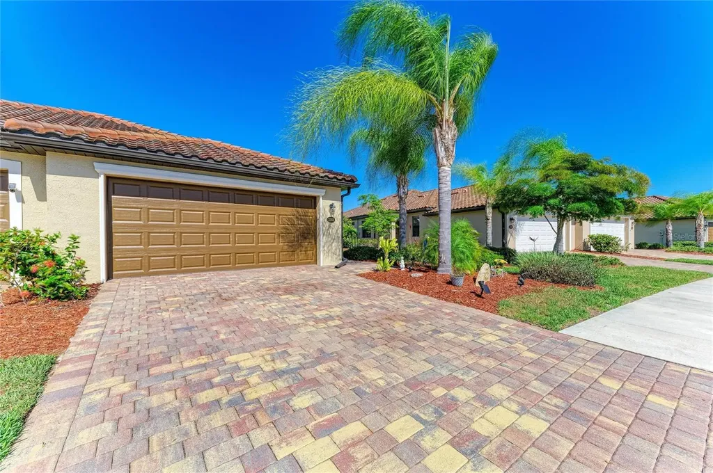 12265 Amica Loop Venice FL 34293