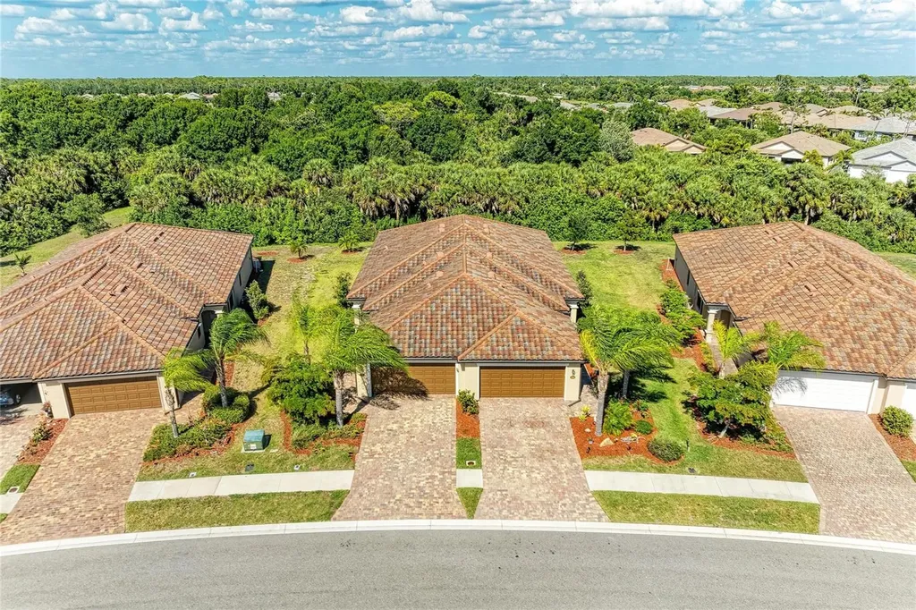 12265 Amica Loop Venice FL 34293