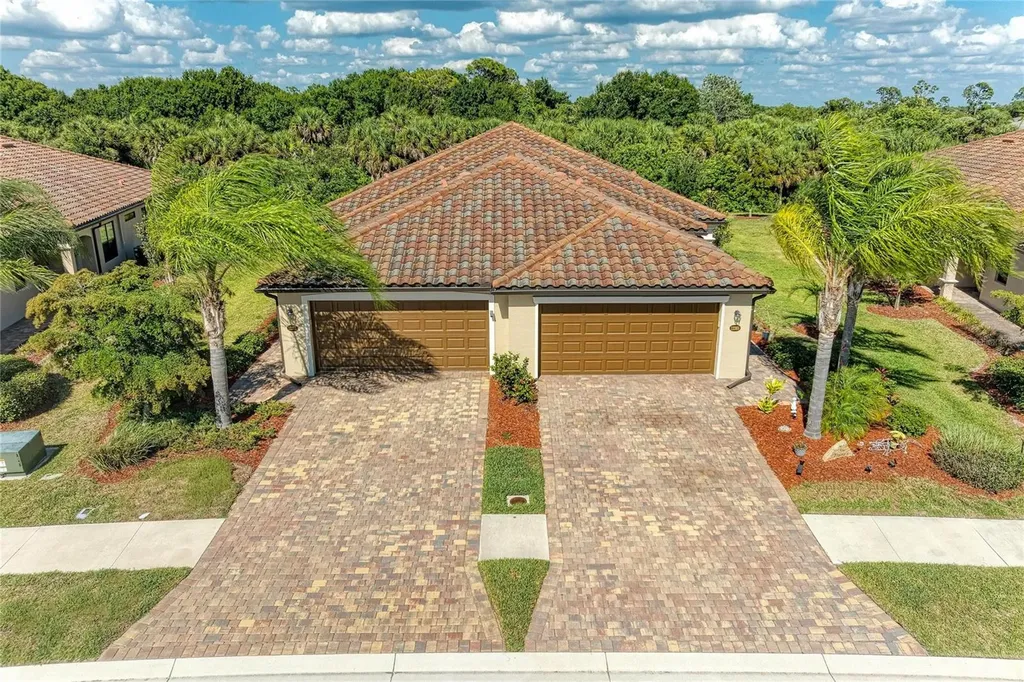 12265 Amica Loop Venice FL 34293