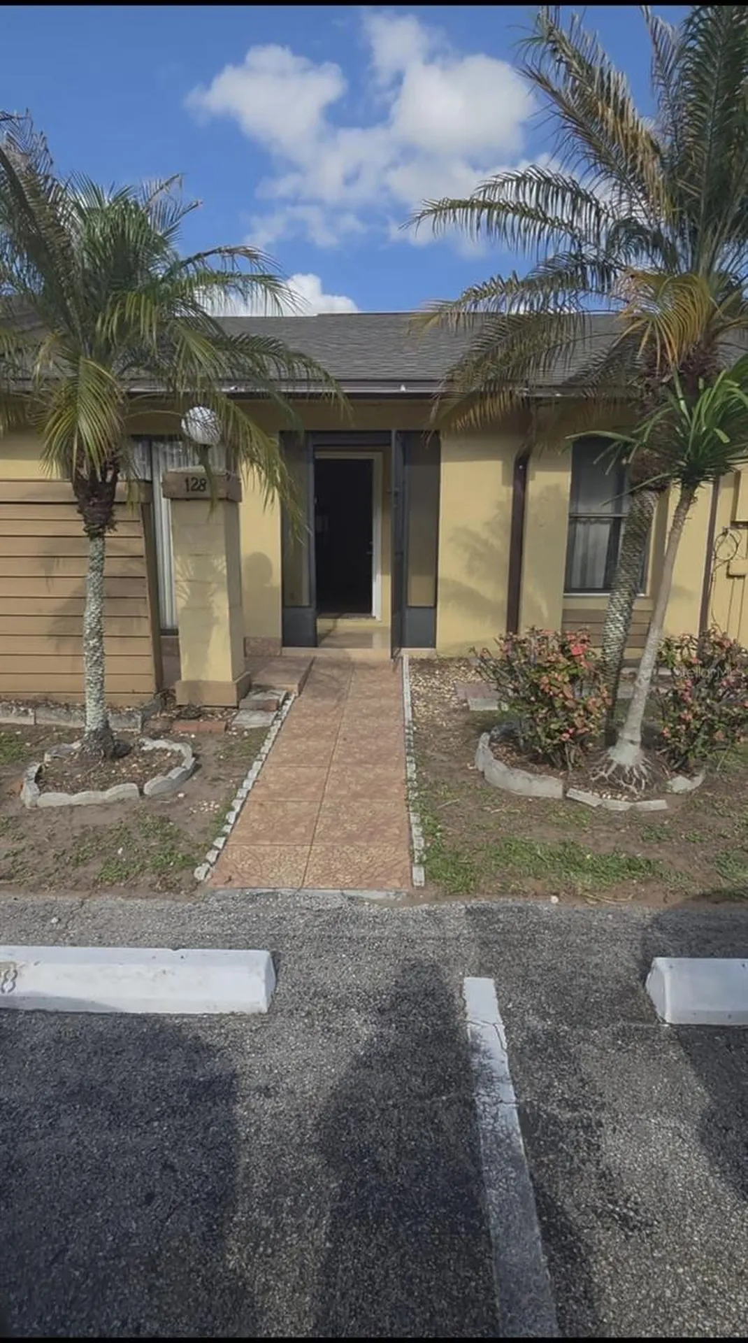 128 Creekside Way Orlando FL 32824
