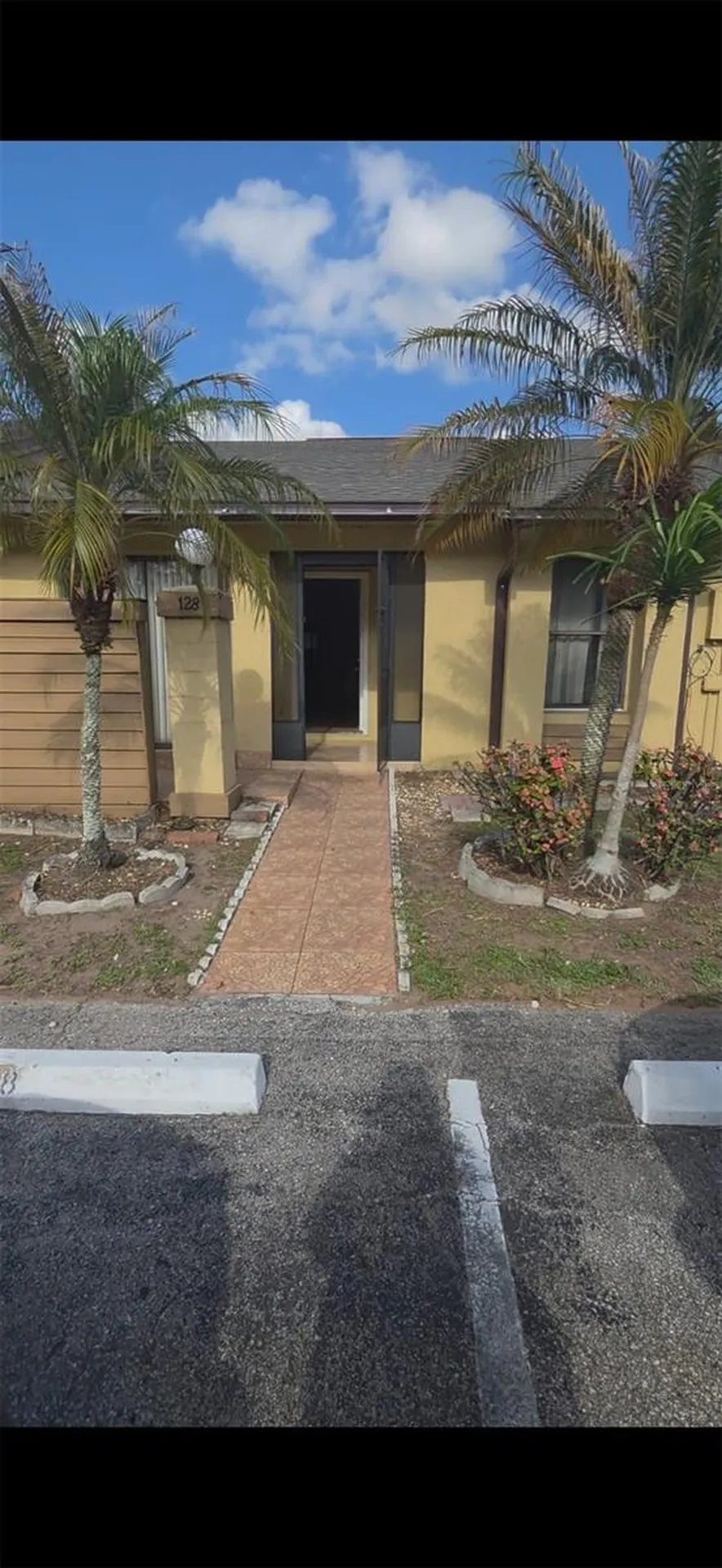 128 Creekside Way Orlando FL 32824