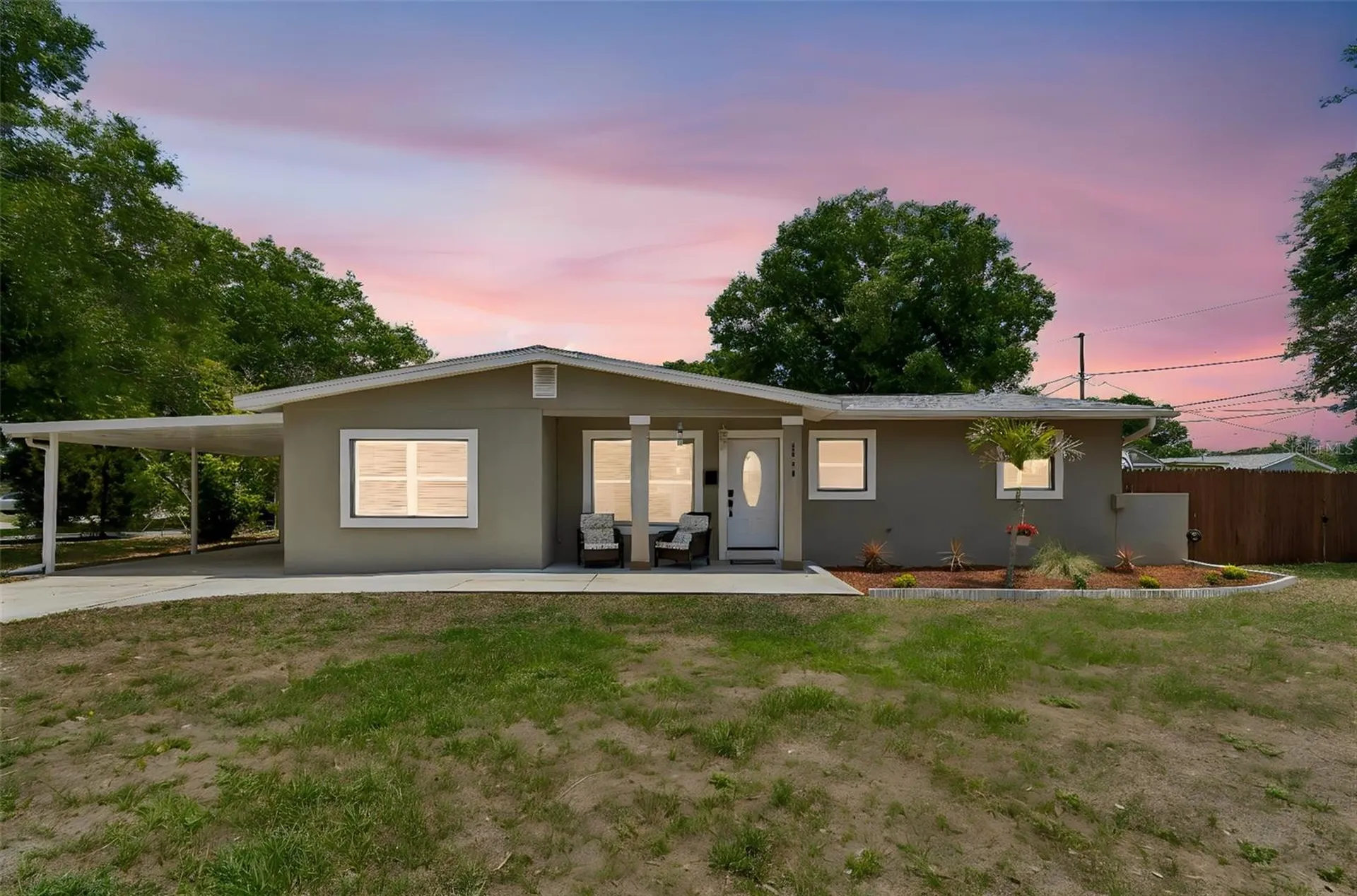 5598 14th Avenue N St Petersburg FL 33710