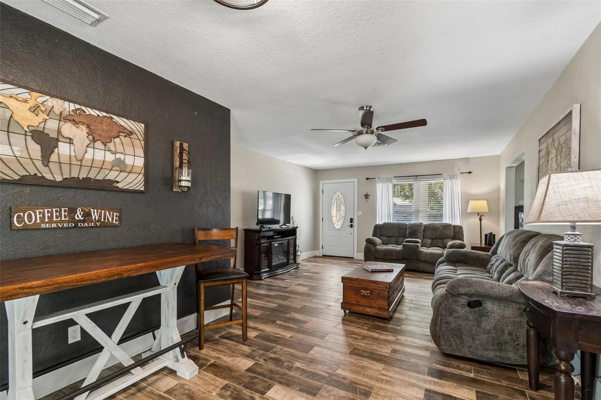 5598 14th Avenue N St Petersburg FL 33710