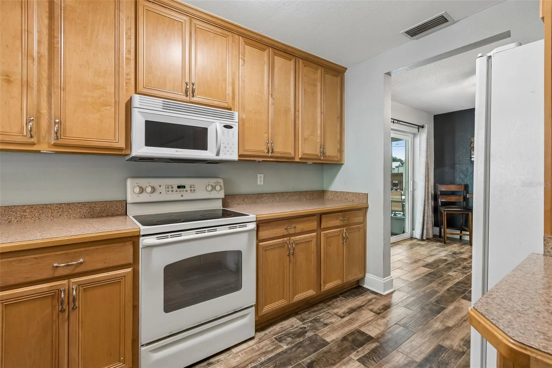 5598 14th Avenue N St Petersburg FL 33710