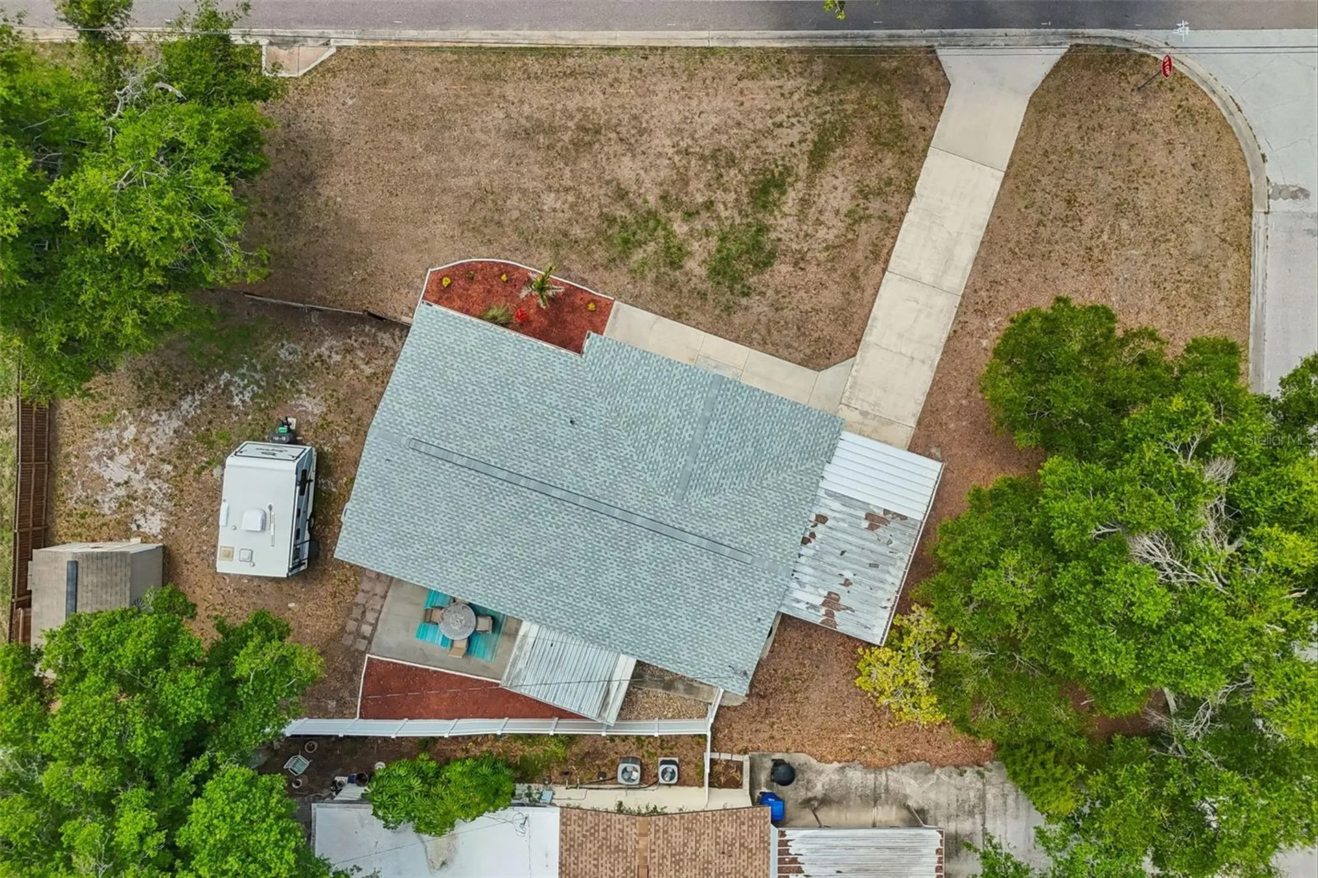 5598 14th Avenue N St Petersburg FL 33710