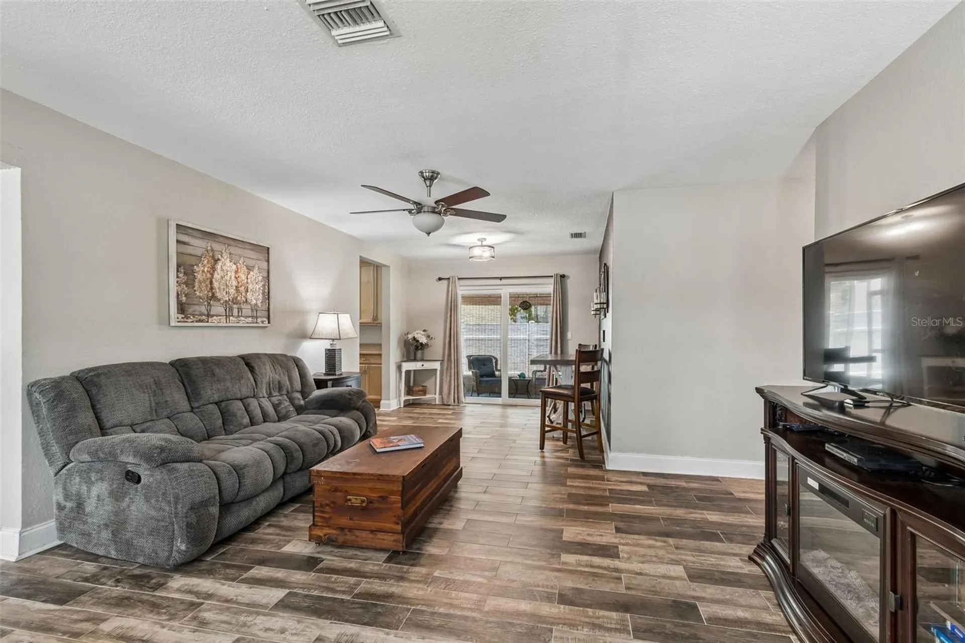 5598 14th Avenue N St Petersburg FL 33710