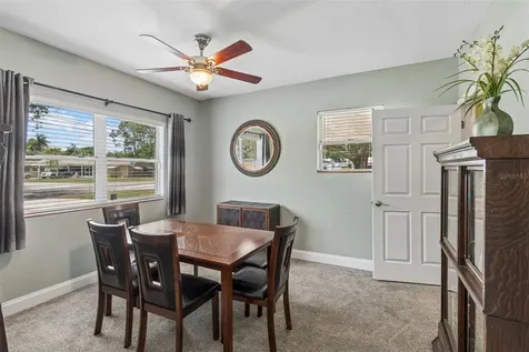 5598 14th Avenue N St Petersburg FL 33710