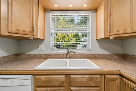 5598 14th Avenue N St Petersburg FL 33710