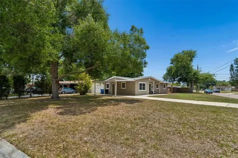 5598 14th Avenue N St Petersburg FL 33710