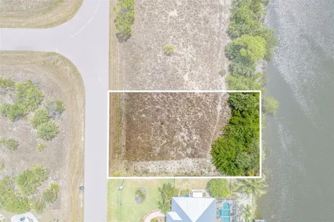 15424 Hennipen Circle Port Charlotte FL 33981