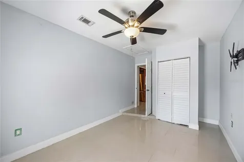 2419 Roxbury Circle North Port FL 34287