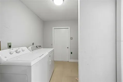 2419 Roxbury Circle North Port FL 34287