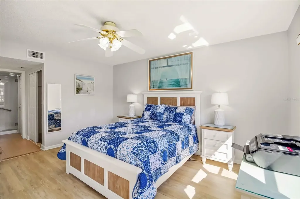 4420 W 46th Avenue W Bradenton FL 34210