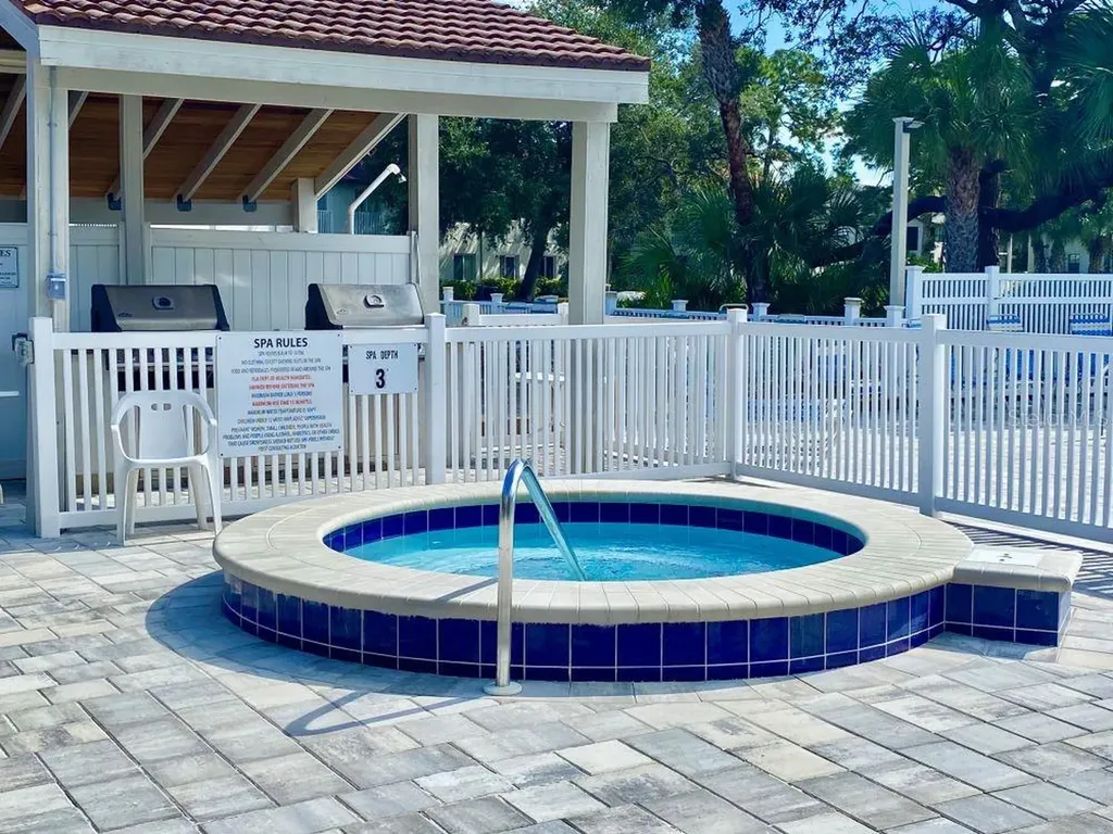 4420 W 46th Avenue W Bradenton FL 34210