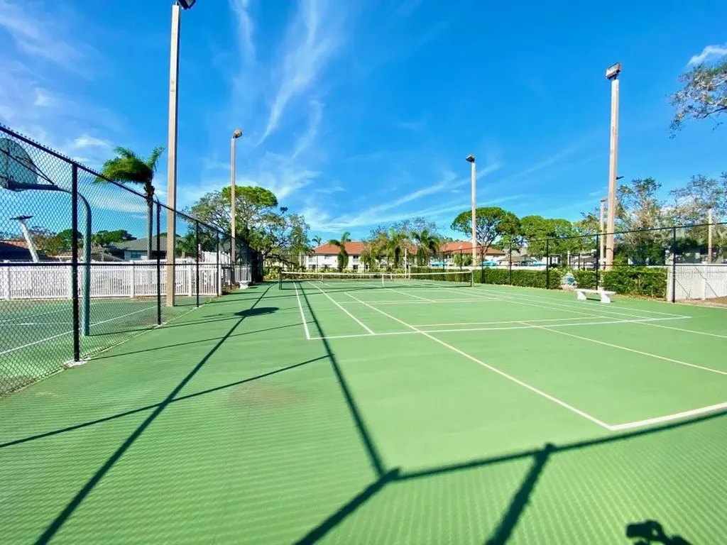 4420 W 46th Avenue W Bradenton FL 34210