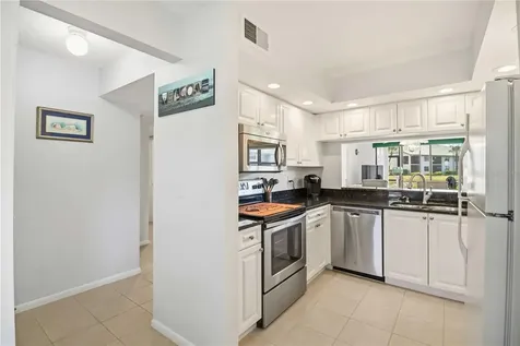 4420 W 46th Avenue W Bradenton FL 34210