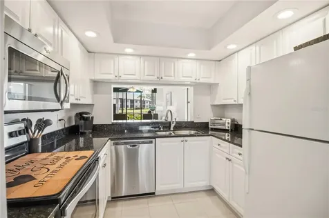4420 W 46th Avenue W Bradenton FL 34210