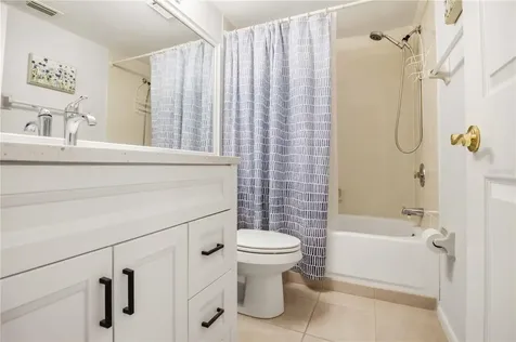 4420 W 46th Avenue W Bradenton FL 34210