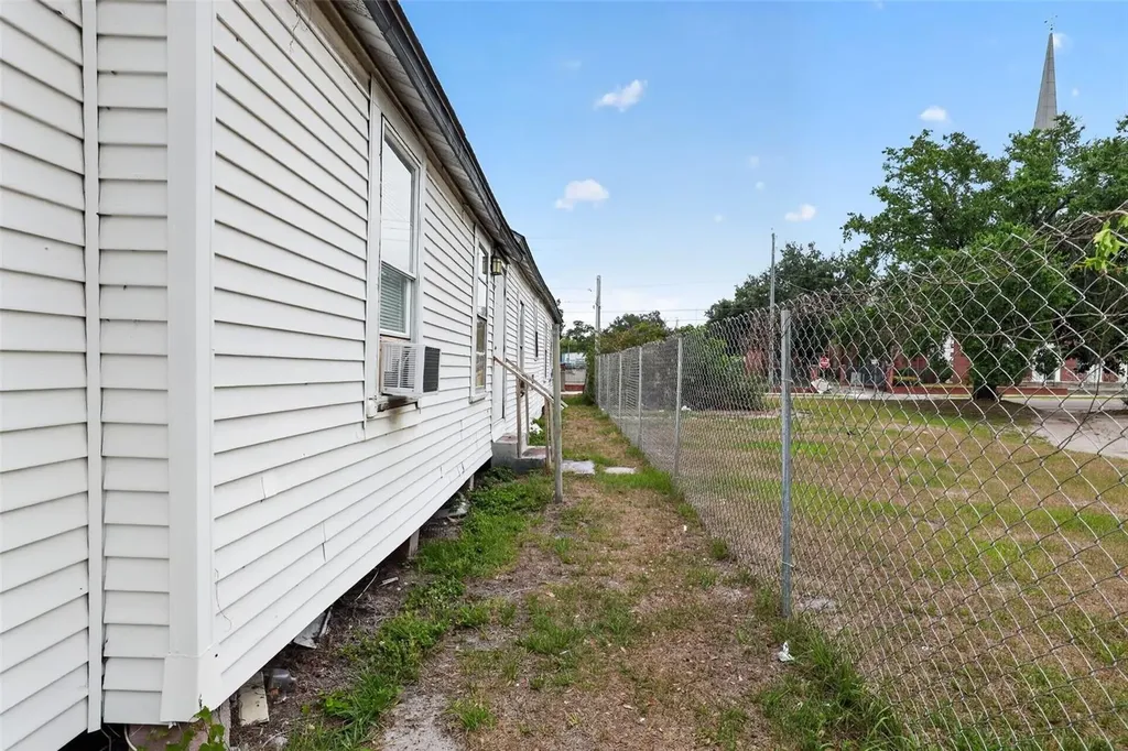 2930 N Tampa Street Tampa FL 33602