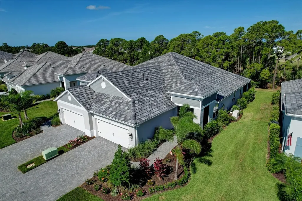 10233 Lake Wales Circle Sarasota FL 34241