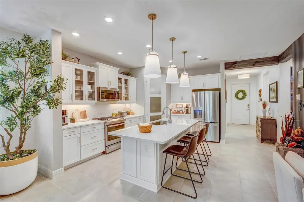 10233 Lake Wales Circle Sarasota FL 34241