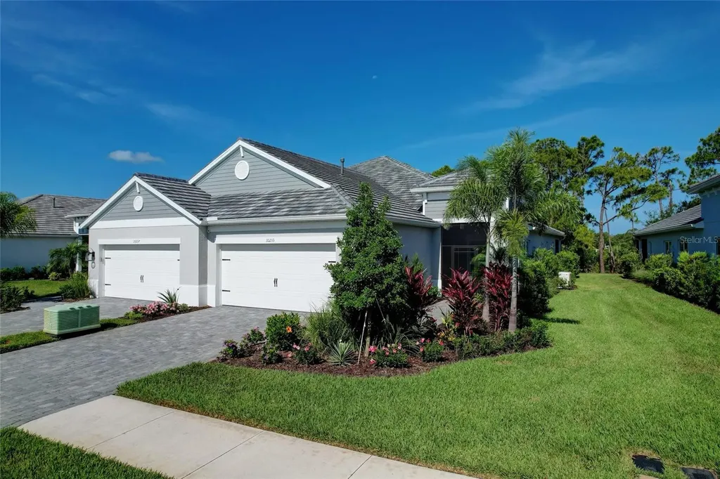 10233 Lake Wales Circle Sarasota FL 34241