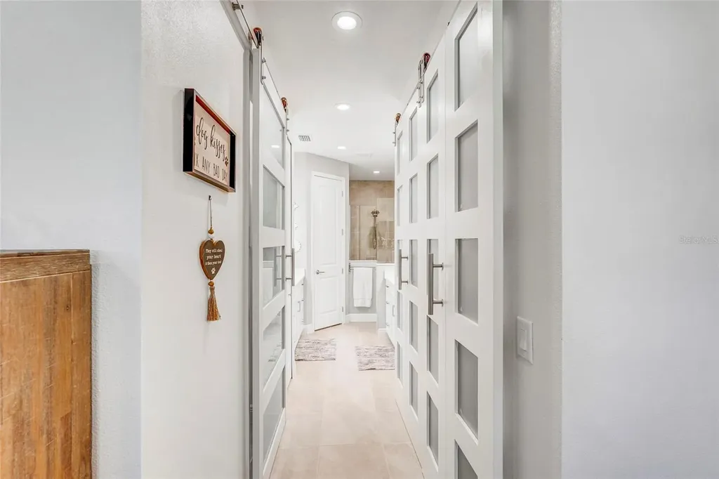 10233 Lake Wales Circle Sarasota FL 34241