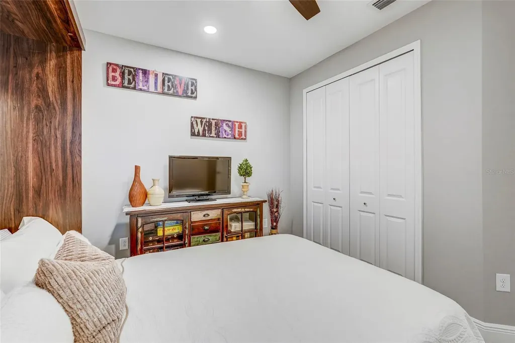 10233 Lake Wales Circle Sarasota FL 34241