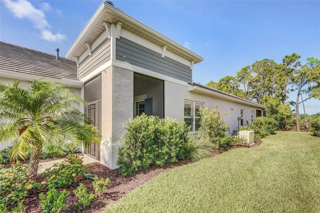 10233 Lake Wales Circle Sarasota FL 34241