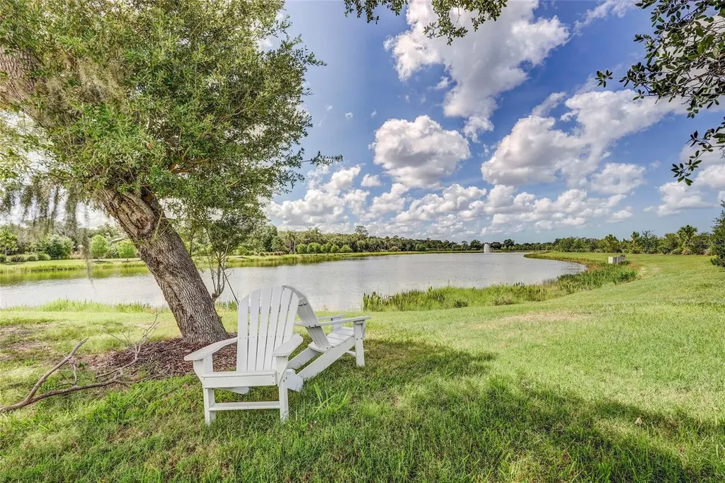 10233 Lake Wales Circle Sarasota FL 34241