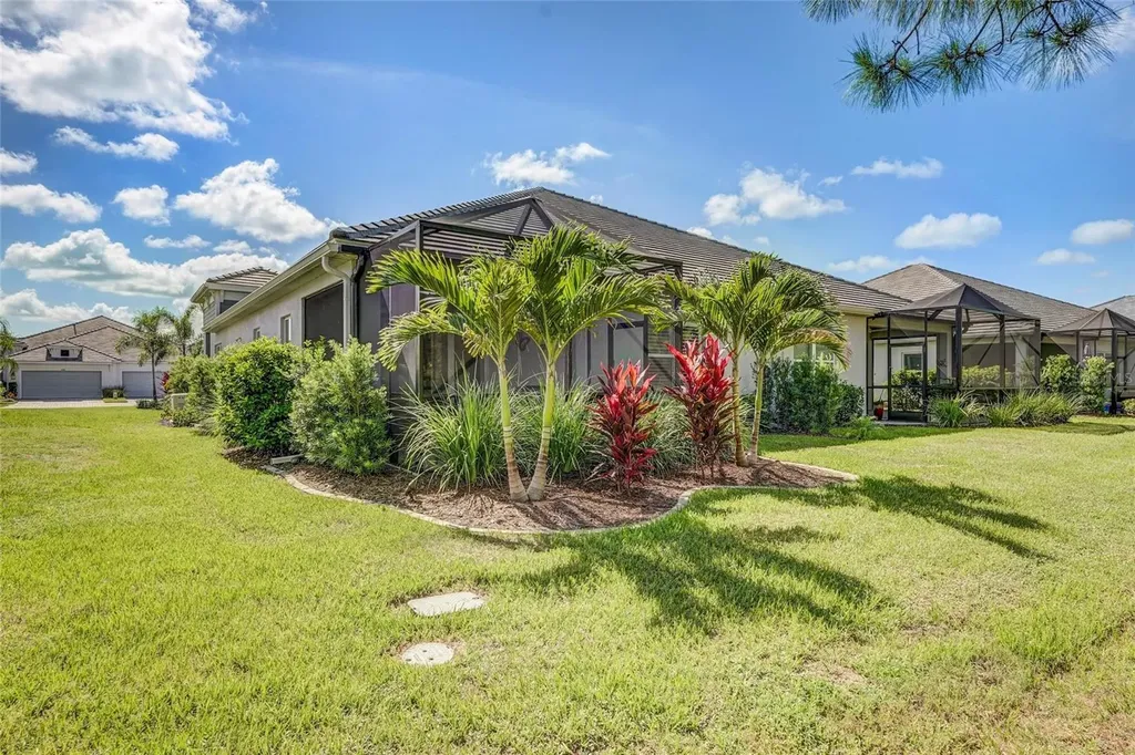 10233 Lake Wales Circle Sarasota FL 34241