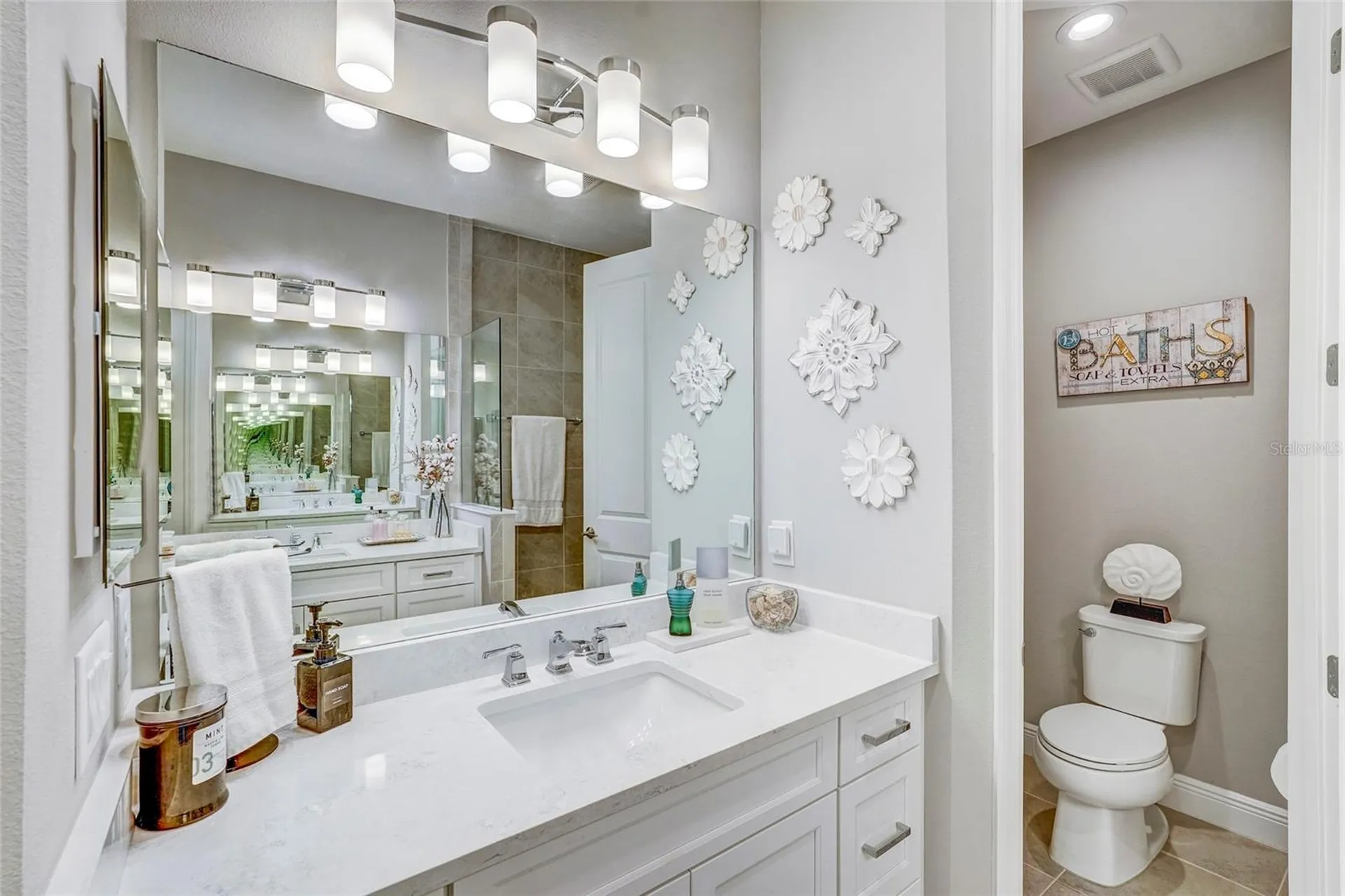 10233 Lake Wales Circle Sarasota FL 34241
