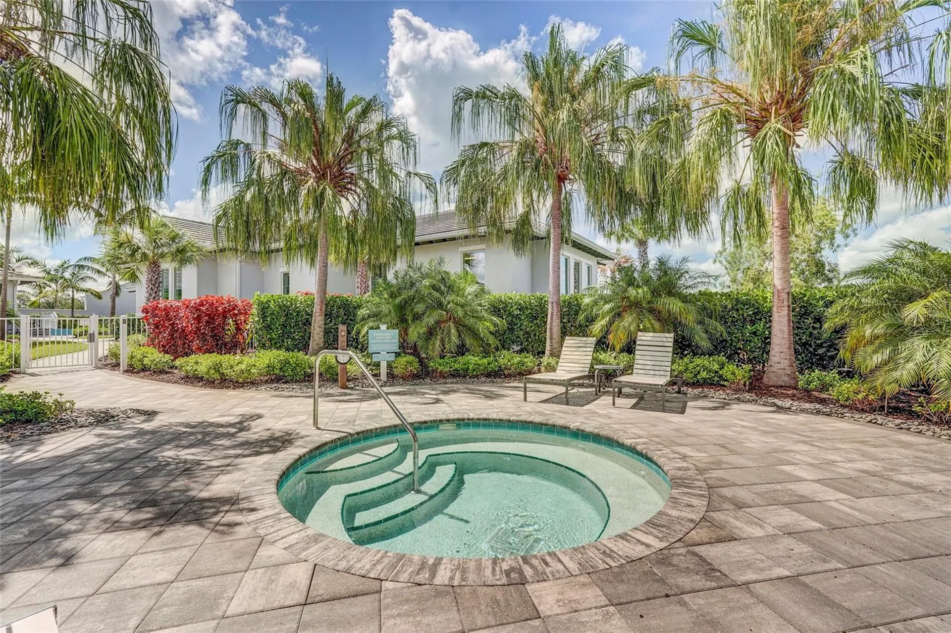 10233 Lake Wales Circle Sarasota FL 34241