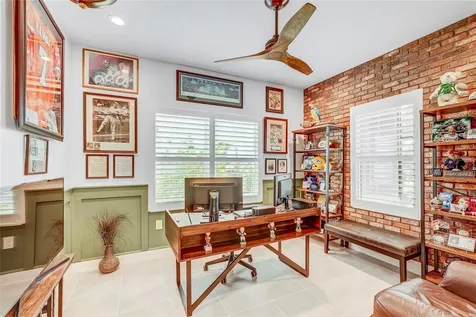 10233 Lake Wales Circle Sarasota FL 34241