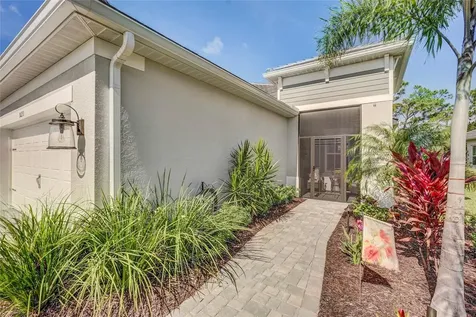 10233 Lake Wales Circle Sarasota FL 34241