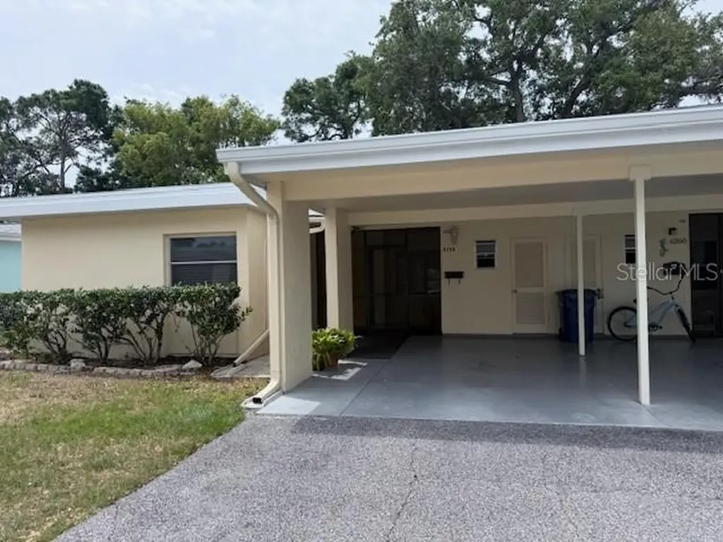 6264 Green View Circle Sarasota FL 34231