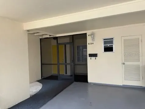 6264 Green View Circle Sarasota FL 34231