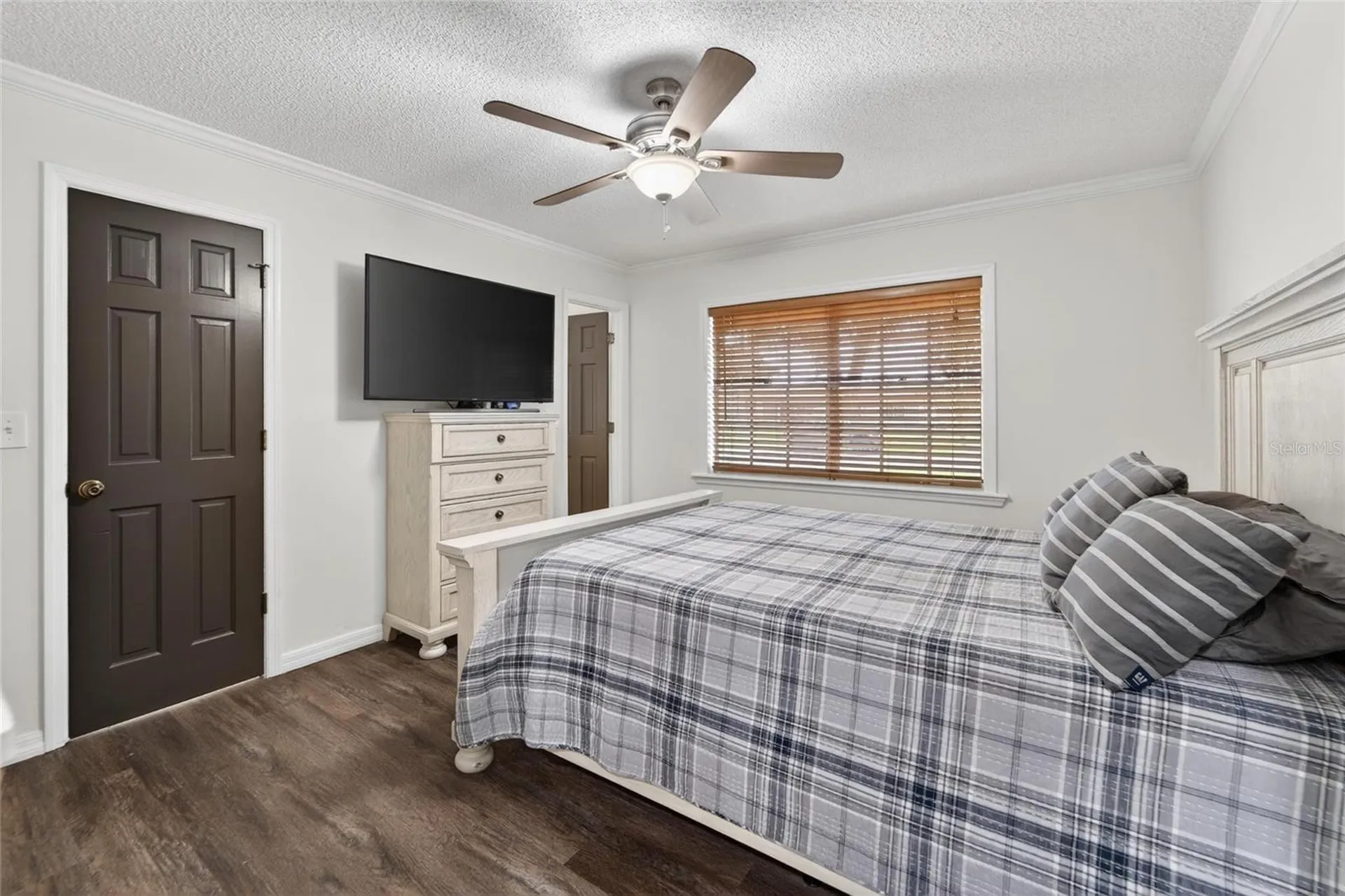 903 Old Darby Street Seffner FL 33584