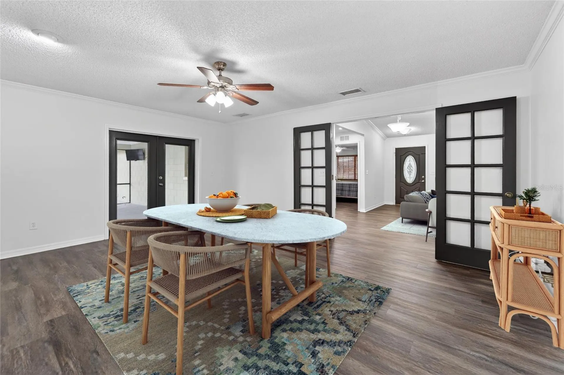 903 Old Darby Street Seffner FL 33584
