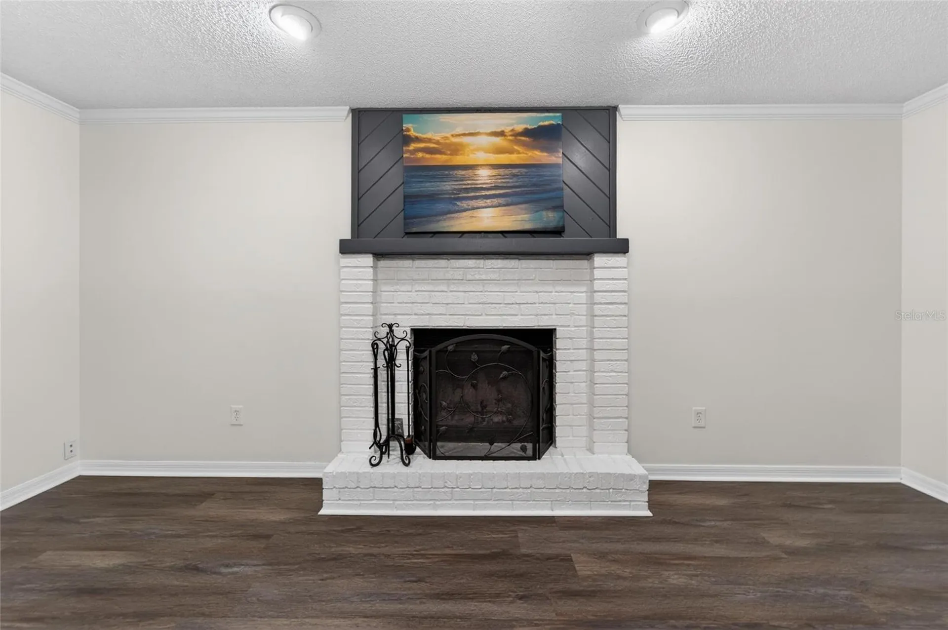903 Old Darby Street Seffner FL 33584