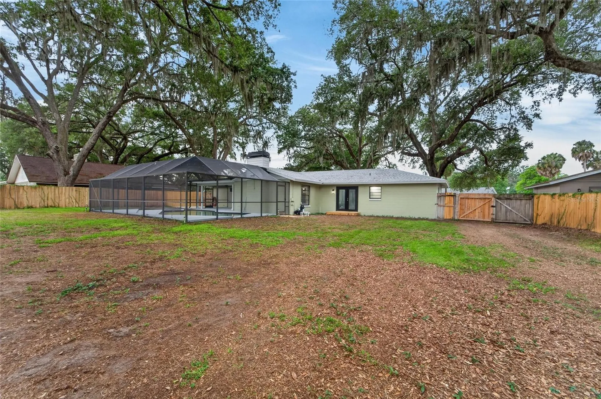 903 Old Darby Street Seffner FL 33584