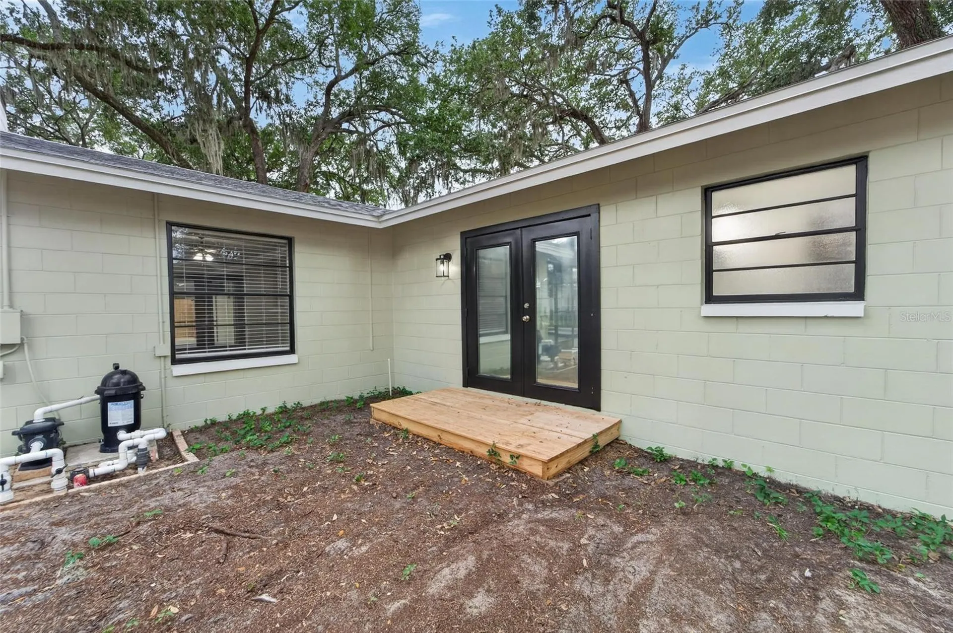 903 Old Darby Street Seffner FL 33584