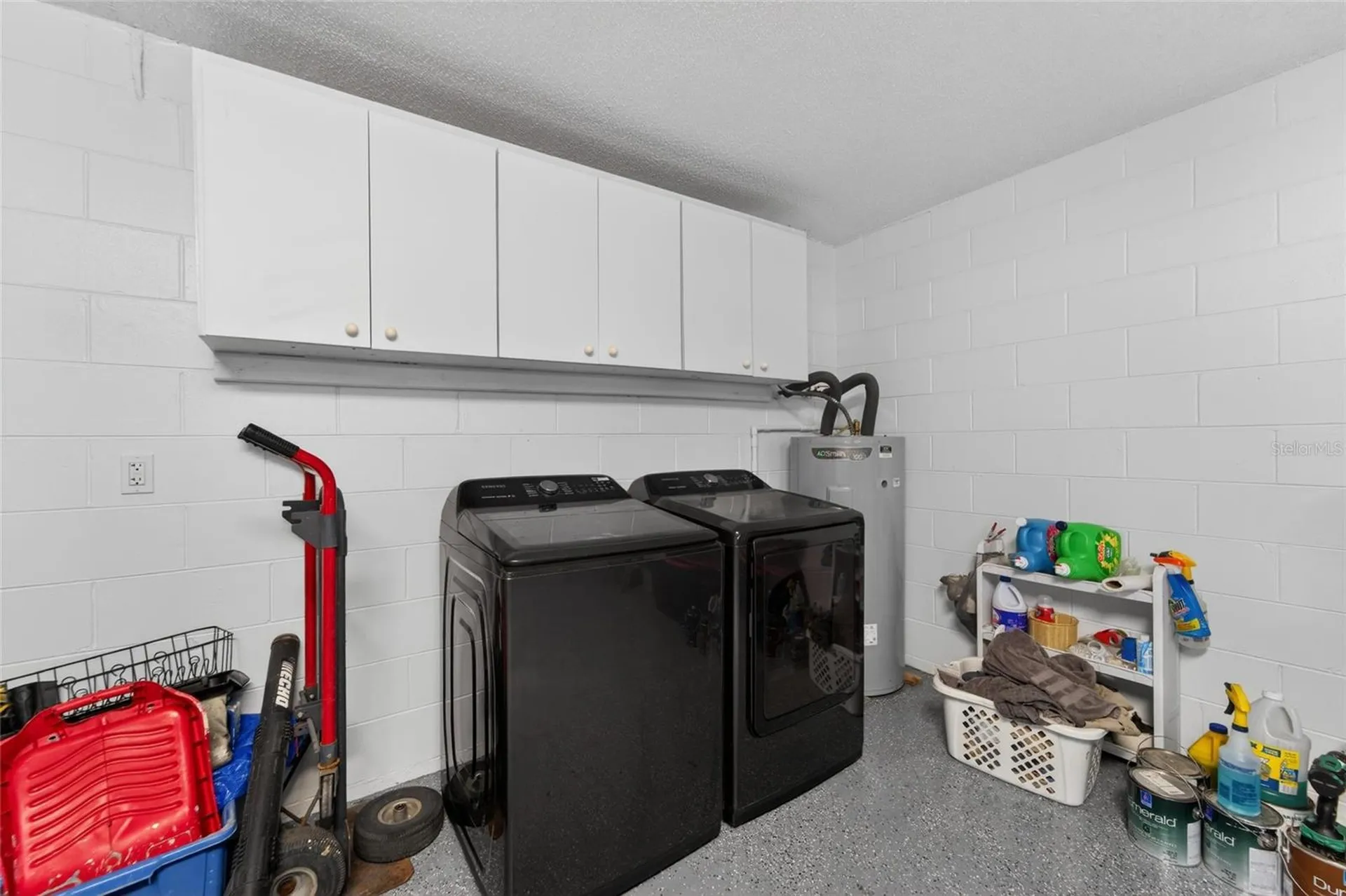 903 Old Darby Street Seffner FL 33584