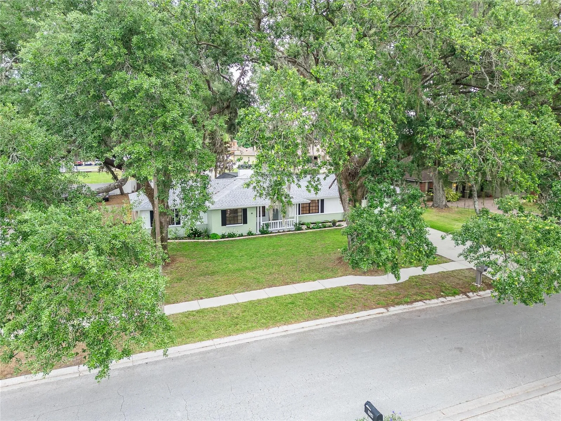 903 Old Darby Street Seffner FL 33584