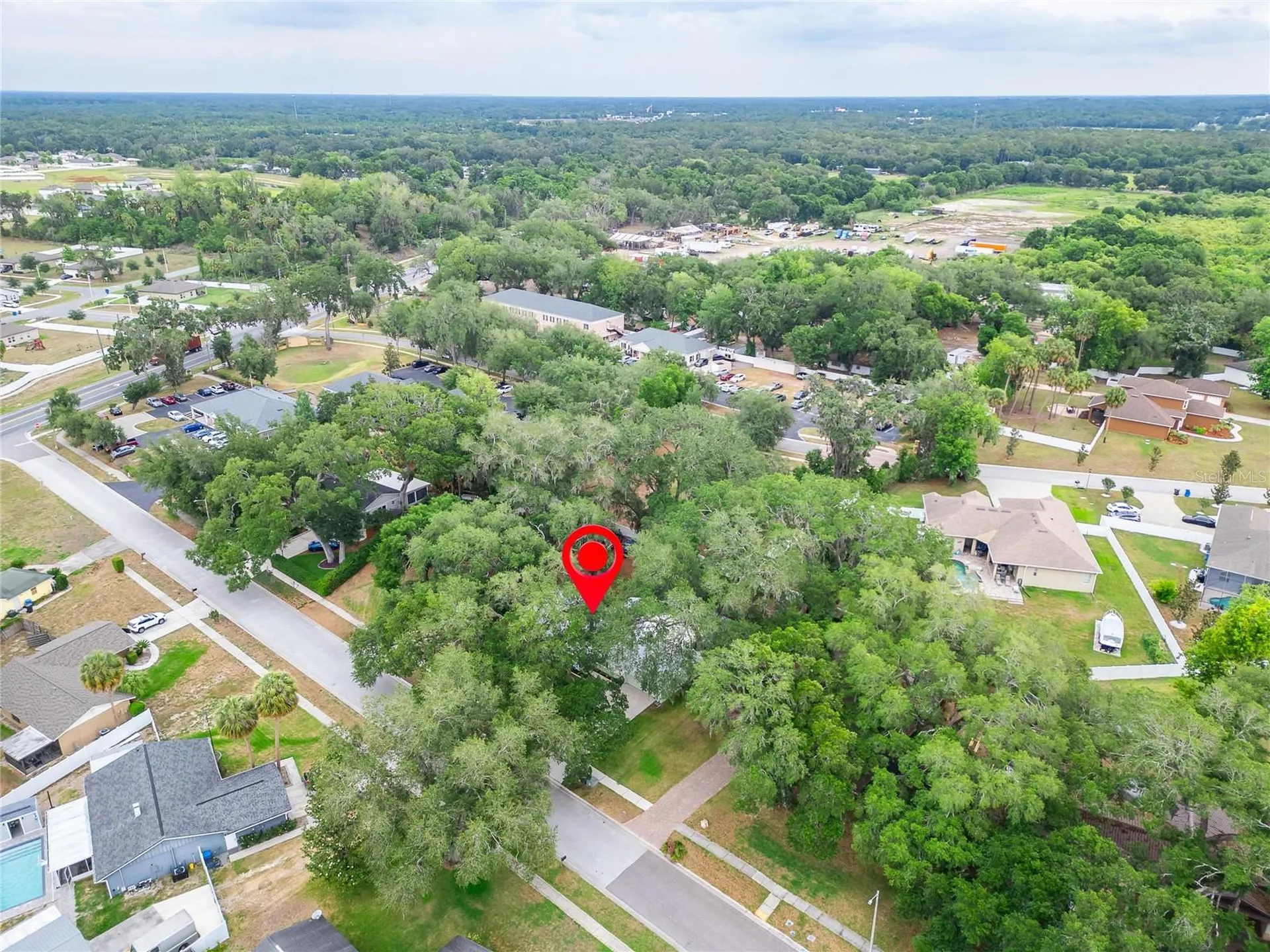 903 Old Darby Street Seffner FL 33584