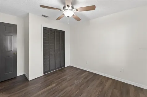 903 Old Darby Street Seffner FL 33584